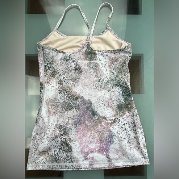 Lululemon Abstract Power Y Tank With Built in Bra Size 6 - Picture 4 of 6